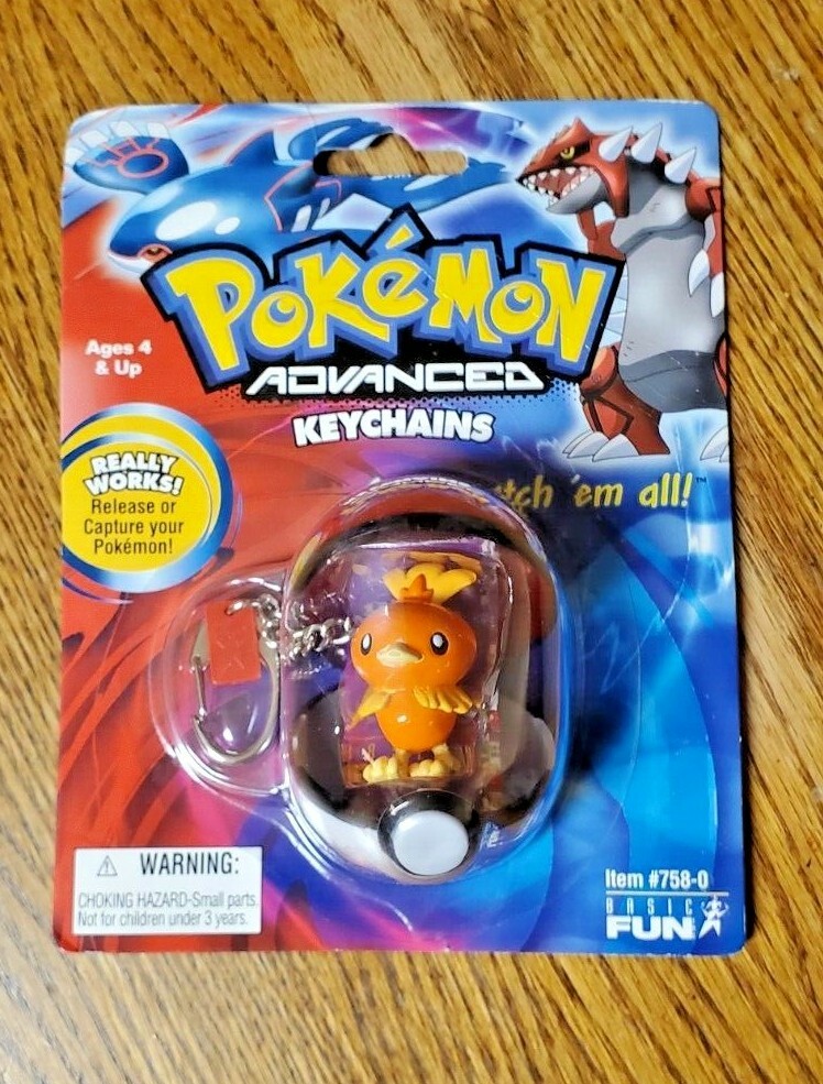 2004 Series 9 Basic Fun Pokemon Torchic Keychain and Pokeball