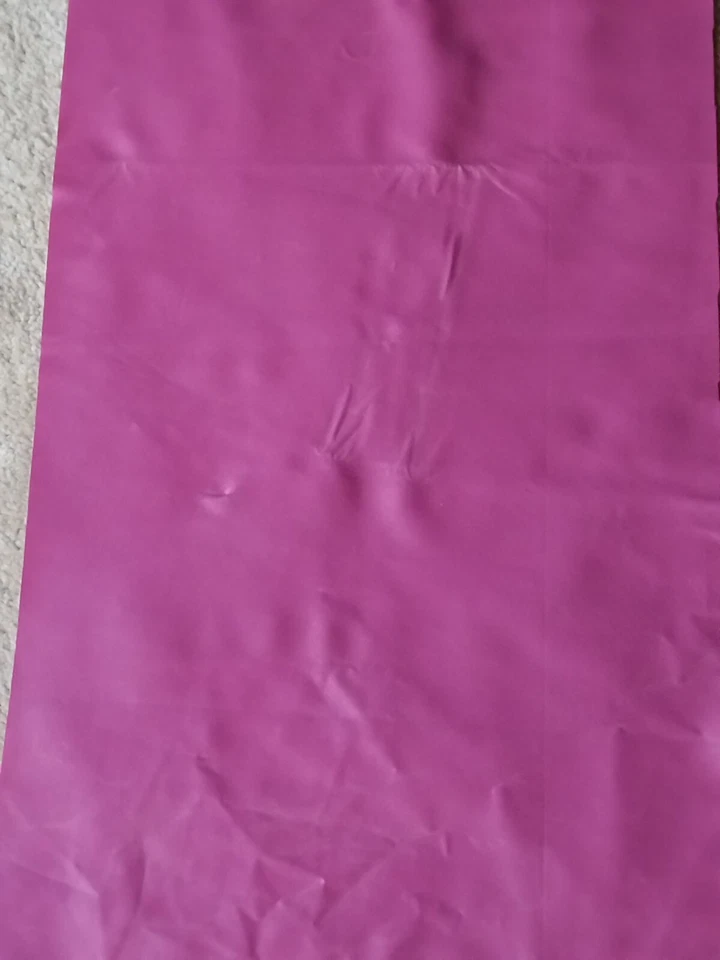 Vinilo Naugahyde patrón estampado piel serpiente rosa púrpura fucsia remanente 2 piezas Foto 4 de 4