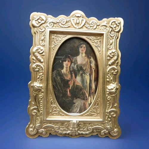 VINTAGE BRASS GLASS PHOTO FRAME SMALL FREE STANDING ORNATE