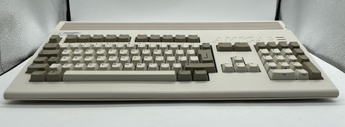 Commodore Amiga A1200 Computer - Working - Please Read - Zdjęcie 10 z 22