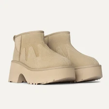 NWOB $200 Original UGG Ultra Mini New Heights Sunwave Suede Ankle Boot Size 9