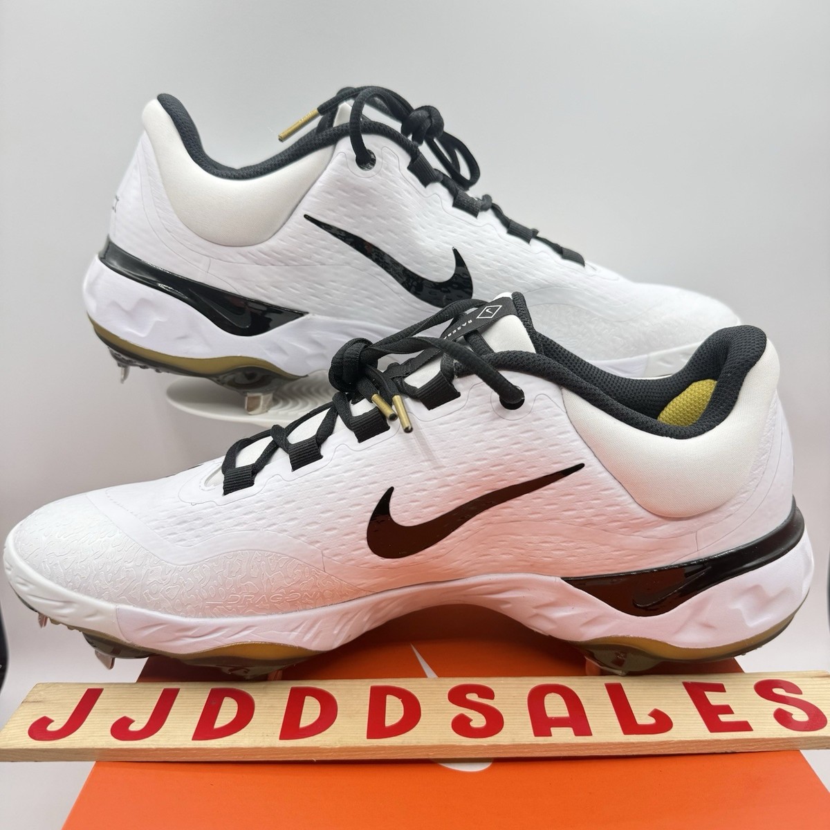 Nike Alpha Huarache Elite 4 Low Baseball Cleats White Gold  display picture 3
