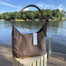 Baggu nylon shoulder bag in cocoa - new with tags