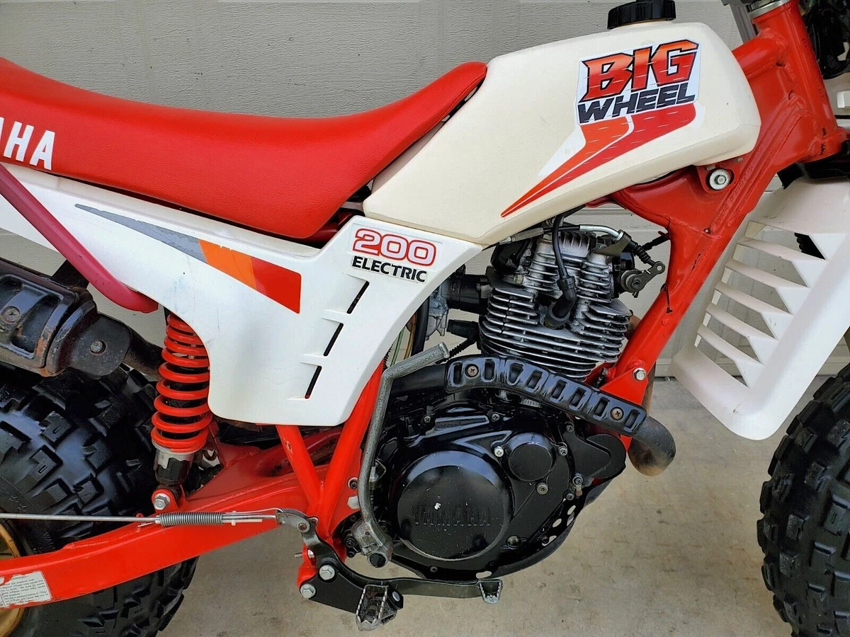 Engine, tank, seat, side plastics- right