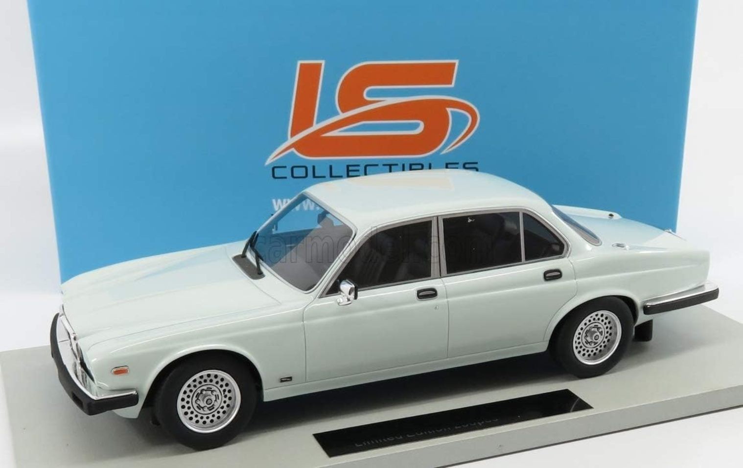 Jaguar XJ6 1982 1/18 résine blanche voiture de collection LS Collectibles LS025G