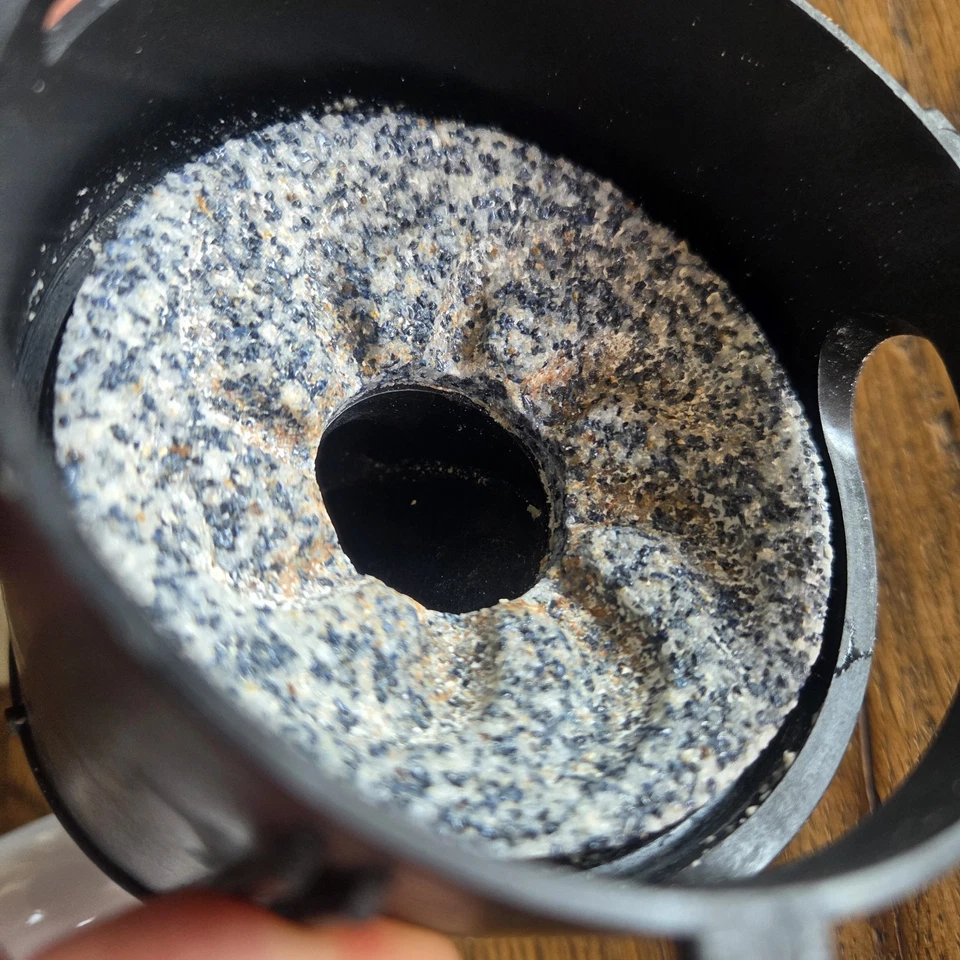 Getreidemühle Aufsatz von Mockmill Passend für KitchenAid Neuwertig  - Bild 4 von 4