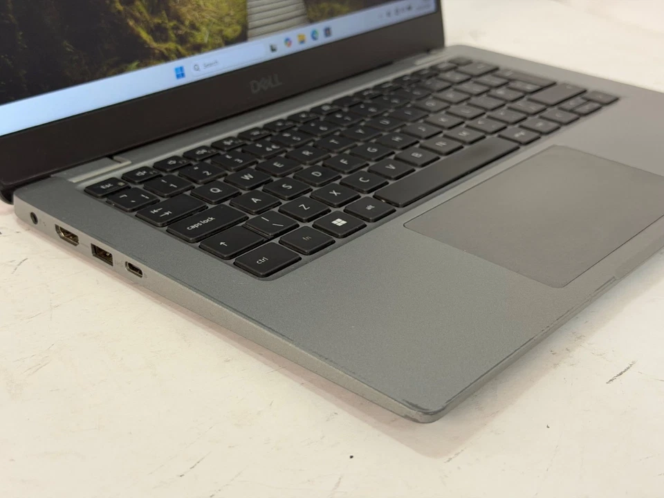 Dell Latitude 3340 · i7-1355U · 16GB · 256GB, photo 2 of 5