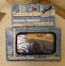 SUBMARINE 35MM FLASH MOTORIZED WATERPROOF UNDERWATER CAMERA 1999 ELITE BRANDS