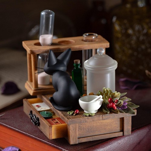 Studio Ghibli Kiki's delivery service Diorama Hourglass Kokiri’s Laboratory NEW - Picture 2 of 12