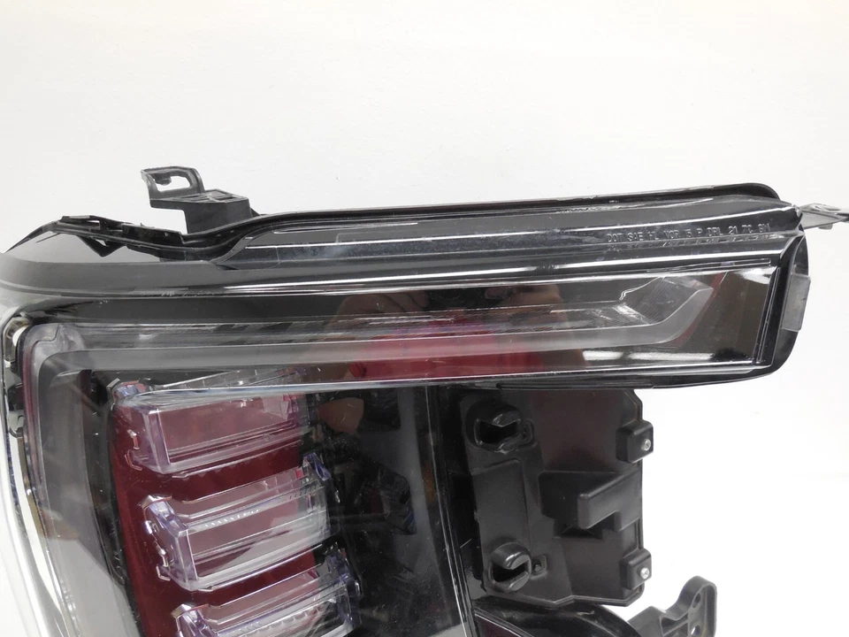 Faro derecho pasajero GMC Yukon LED 2021 - 2023 L5 Foto 3 de 4