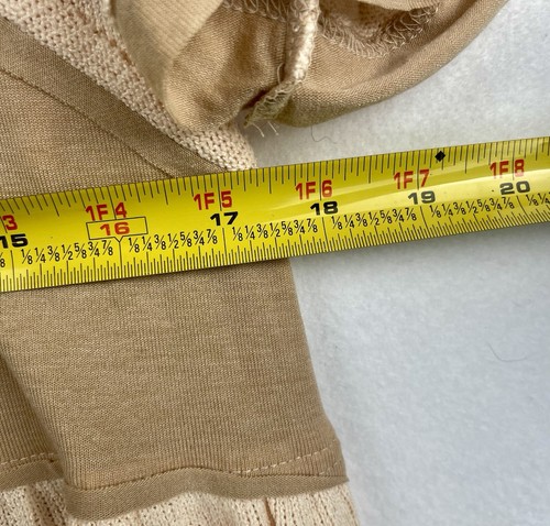 Listicle Shirt mit V-Ausschnitt und Hose Größe M 1057 - Bild 6 von 6