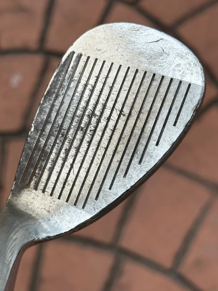 Spalding Dynamiter Wedge 56° True Temper Dynamic Gold Steel 35.5” Right Hand - Image 3 of 4