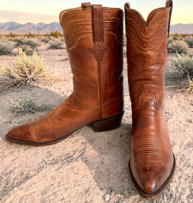 Lucchese Classics Handmade cowboy boot men\'s 11.5 brown embroidered leather EUC Lucchese Handmade Classics Ultra Caiman w Tooled Uppers : r  main image 4