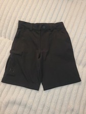 Under Armour Kid's Shorts Size YSM Outdoor. Pre-Owned
