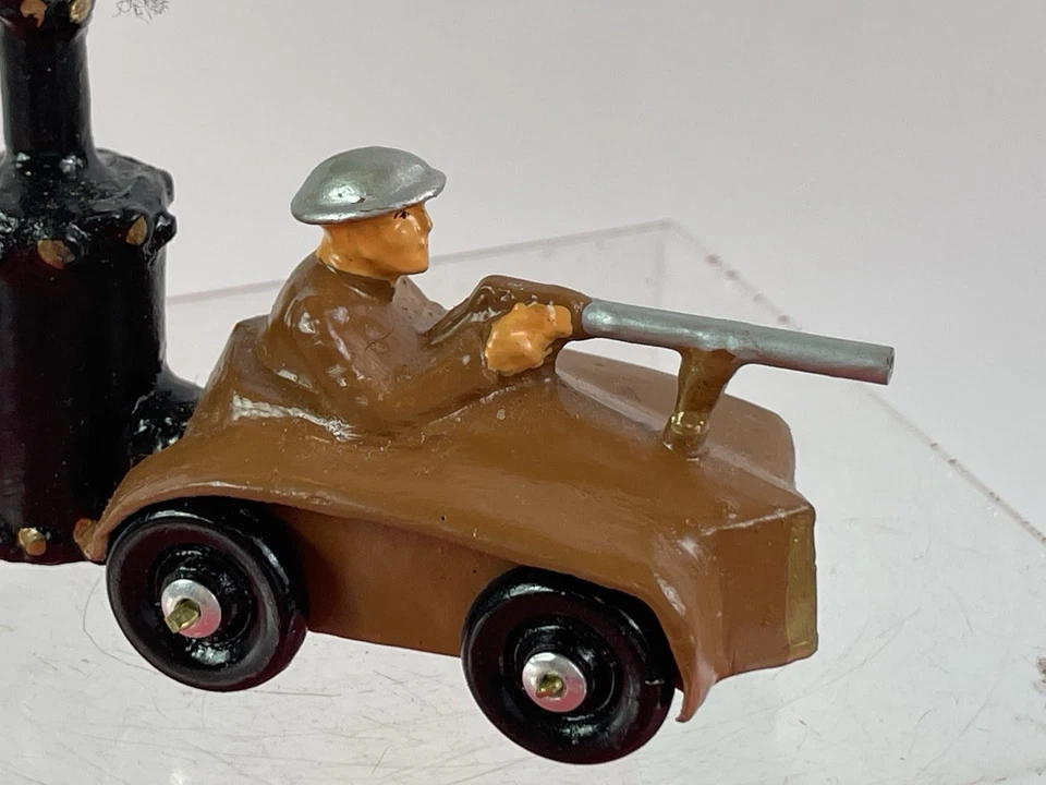 Se asemeja a Nate's Garage Bruce Hebron cobertizo de metal Primera Guerra Mundial Ejército de Estados Unidos vehículo personalizado Foto 4 de 4