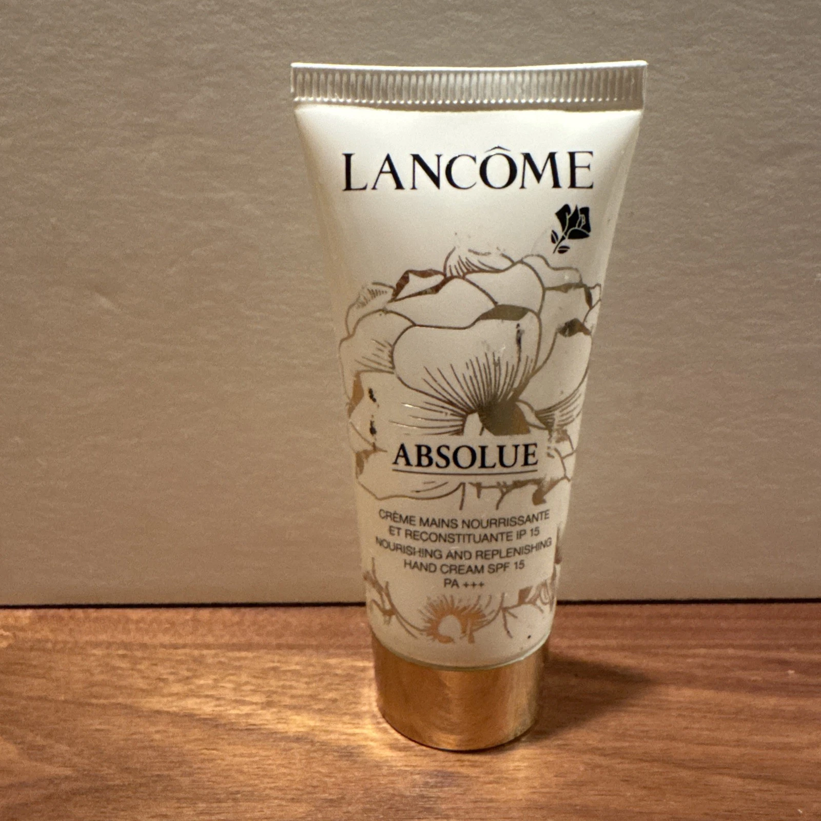 Lancome Absolue Nourishing and Replenishing Hand Cream SPF 15 1oz/30ml