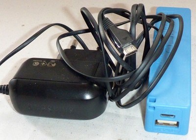 Original  Samsung ETA3U30EBE Output 4.75V 0.55A Micro USB Stecker und Powerbank