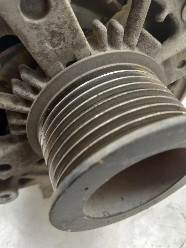 08-22 TOYOTA SEQUOIA SR5 ALTERNATOR 180 AMP - Image 2 of 4