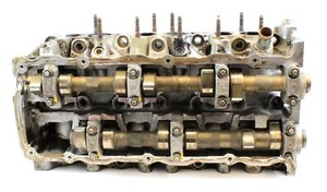 Original VAG VW Golf Passat VR6 2.8L Zylindekopf mit Nockenwellen 021103373C