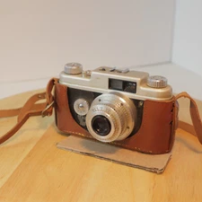 Argus Model 21 Markfinder f/3.5 50mm Film Camera With + Partial Case & Manual