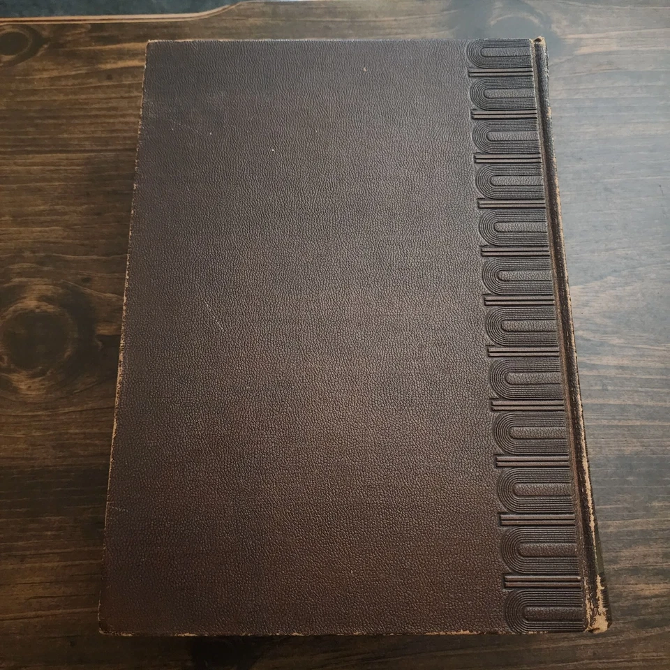 "World Famous Paintings” by Rockwell Kent 1939 ☆ WM. H. Wise & Co. Foto 4 de 4