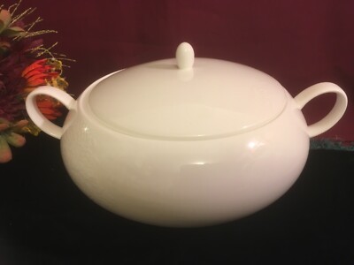 Royal Doulton Serenity Covered Vegetable Bowl NEW 1stQ UK fine bone china