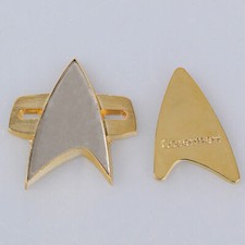 ST Badge Voyager Communicator Pin Magnet Brooch Accessories Collectables