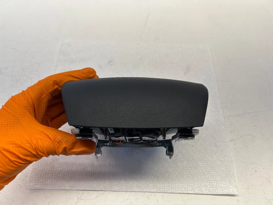 OEM FRONT LEFT DRIVER SAFETY Module 2014-2016 Hyundai Genesis Coupe 56900-2M506 - Image 3 of 4