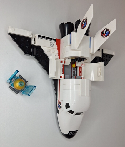 LEGO CITY: Utility Shuttle (60078) Complete, No Instructions, Missing Stickers - Picture 4 of 7