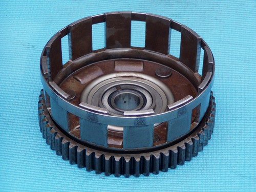 76-82 Kawasaki KZ750 B G & M clutch housing - Picture 2 of 9