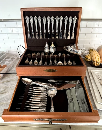 WALLACE GRANDE BAROQUE STERLING SILVER 12 complete place settings 108pc w chest