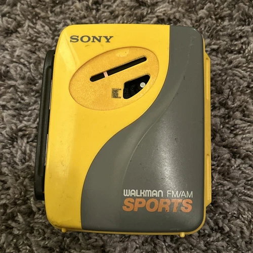 Sony Walkman Sports FM/AM WM-SXF30 Vintage Radio Cassette Player