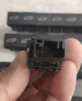 84966 - 78040 Tailgate Release Switch fits Land Cruiser 2024 2025