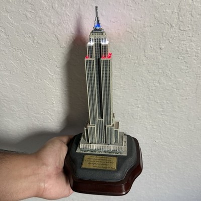 ダンバリーミント エンパイアステートビル 美品 ライトアップ Empi h9ES Danbury Mint Lighted Empire State Building Sculpture | eBay