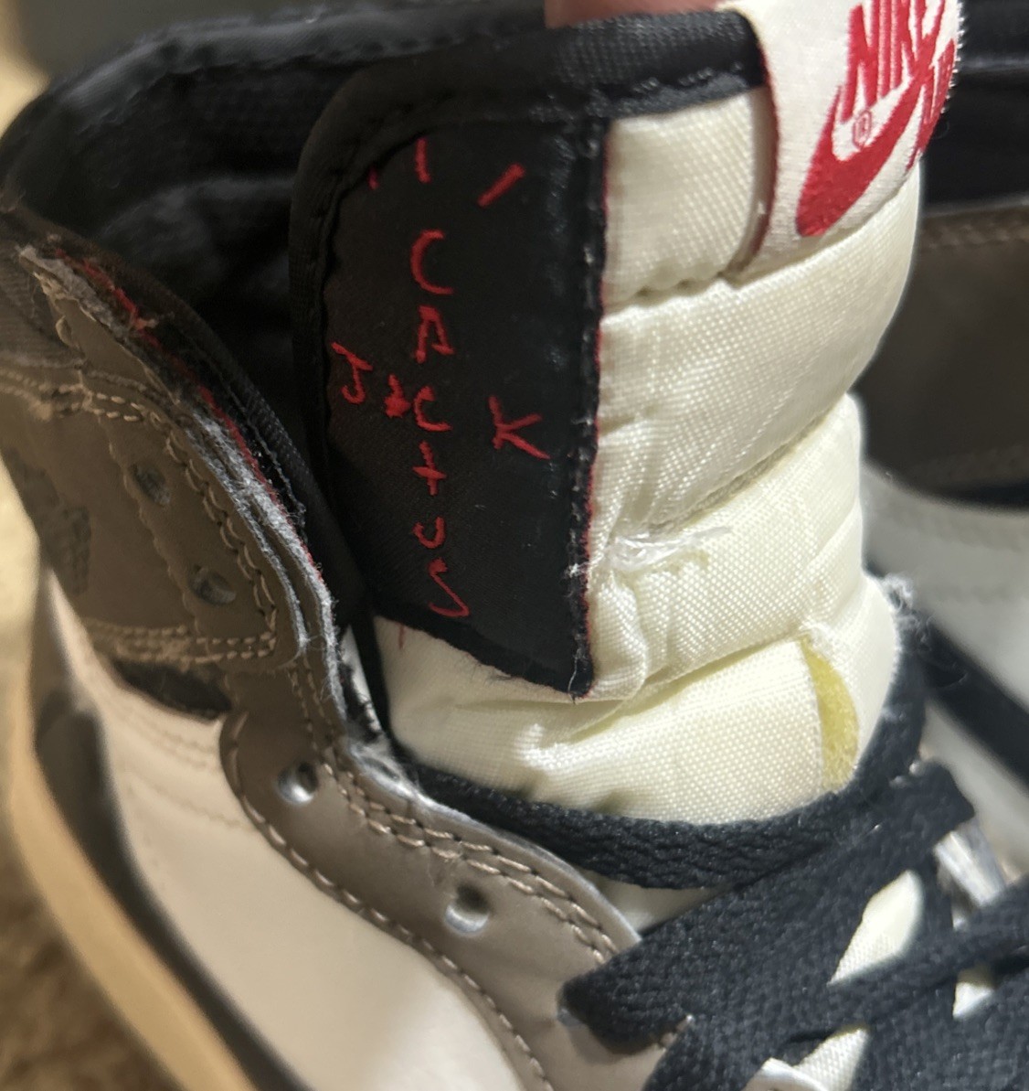 Nike Air Jordan 1 High OG Travis Scott Cactus Jack Brown/White