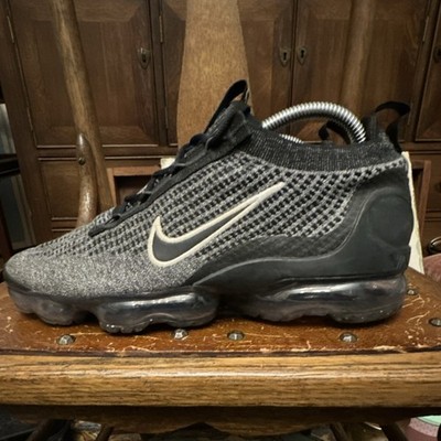 Nike Air VaporMax Black Gray Men's Low Top Athletic Sneakers Mesh Rubber US 9