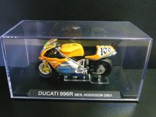 1/24 Ducati 996R Nil Hodgson #100 DUCATI 996 R 2001 Ducati ixo