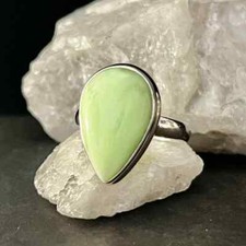 LEMON CHRYSOPRASE RING