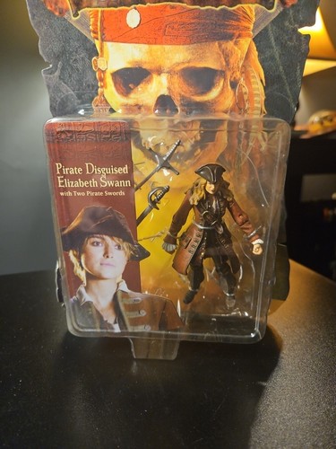 Pirates Of The Caribbean Dead Man’s Chest Pirate Disguised Elizabeth Swann 2006! - Picture 2 of 6
