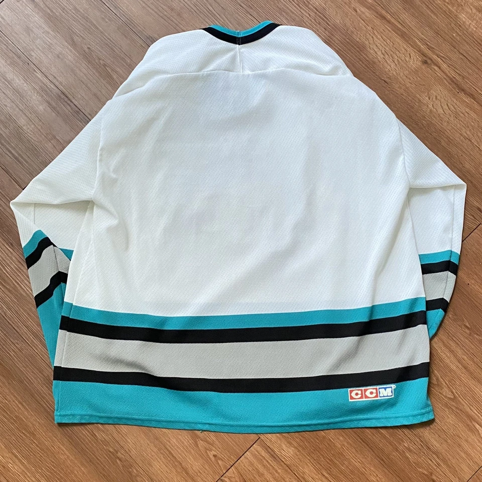 Camiseta deportiva vintage de hockey sobre hielo de los San Jose Sharks NHL CCM talla grande blanca negra real Foto 4 de 4