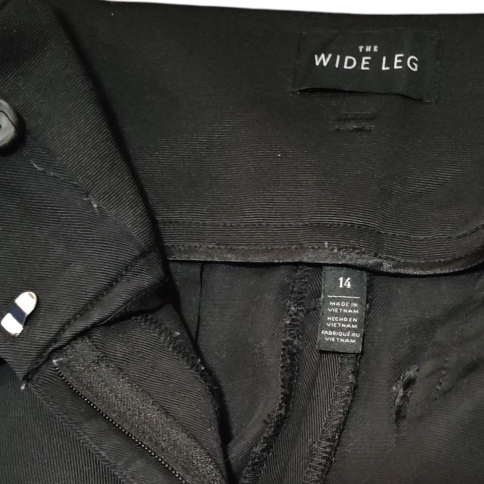 Pantalón corto cinturón pierna ancha negro White House Black Market para mujer talla 14 Foto 4 de 4