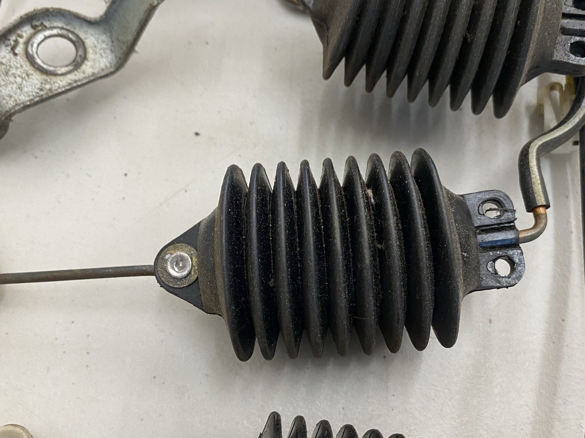 1984-1989 Nissan 300ZX Z31 OEM A/C Heater Core Assembly Vacuum