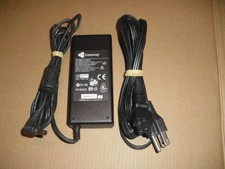 GATEWAY AC Adapter Model: PA-1900-05   19V, 4.74A