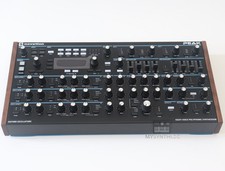 Novation Peak - Desktop Synthesizer + Decksav...