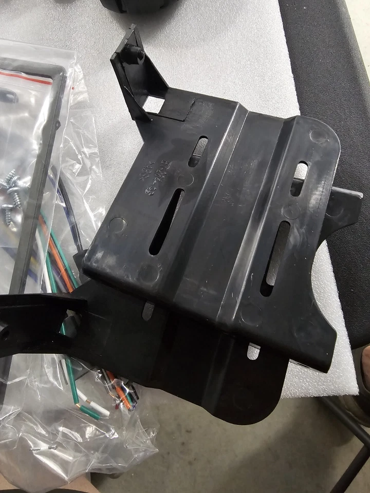 2007 HONDA CIVIC HYBRID A/C HEATER CLIMATE CONTROL BEZEL UNIT 77250-SNA-A020 OEM - Image 4 of 4