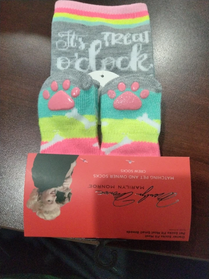 Calcetines Marilyn Monroe a juego para mascota y dueño corte bajo y redondo para mujer O/S perro pequeño Foto 3 de 3