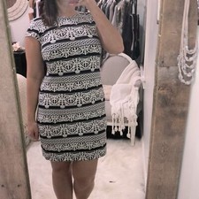 R & K size 8 black & white boho print shift dress