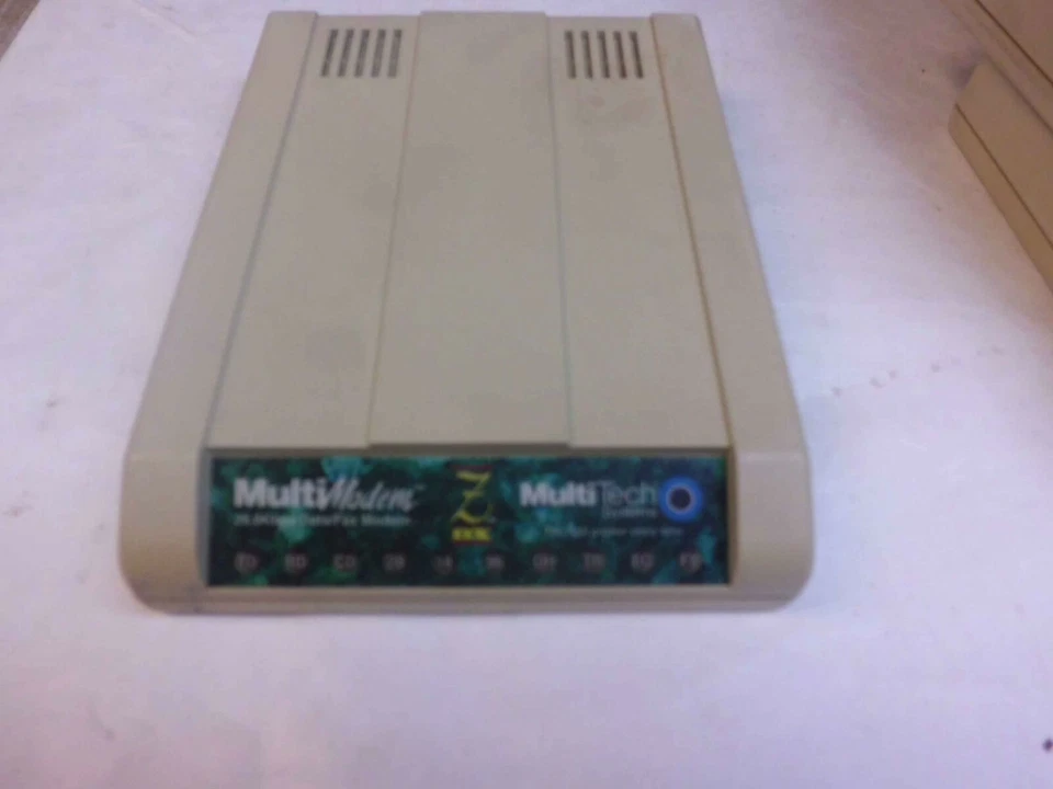 MT2834ZDX MULTITECH SYSTEMS EXTERMAL 28.8K bps DATA/FAX MODEM  WITH POWER SUPPLY - Image 2 of 4