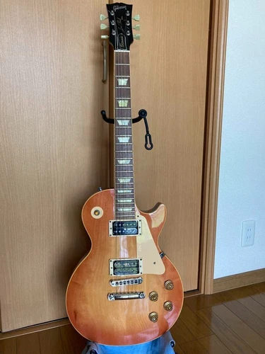 Gibson Les Paul Classic 2000s Electric Guitar Vintage Look From JAPAN