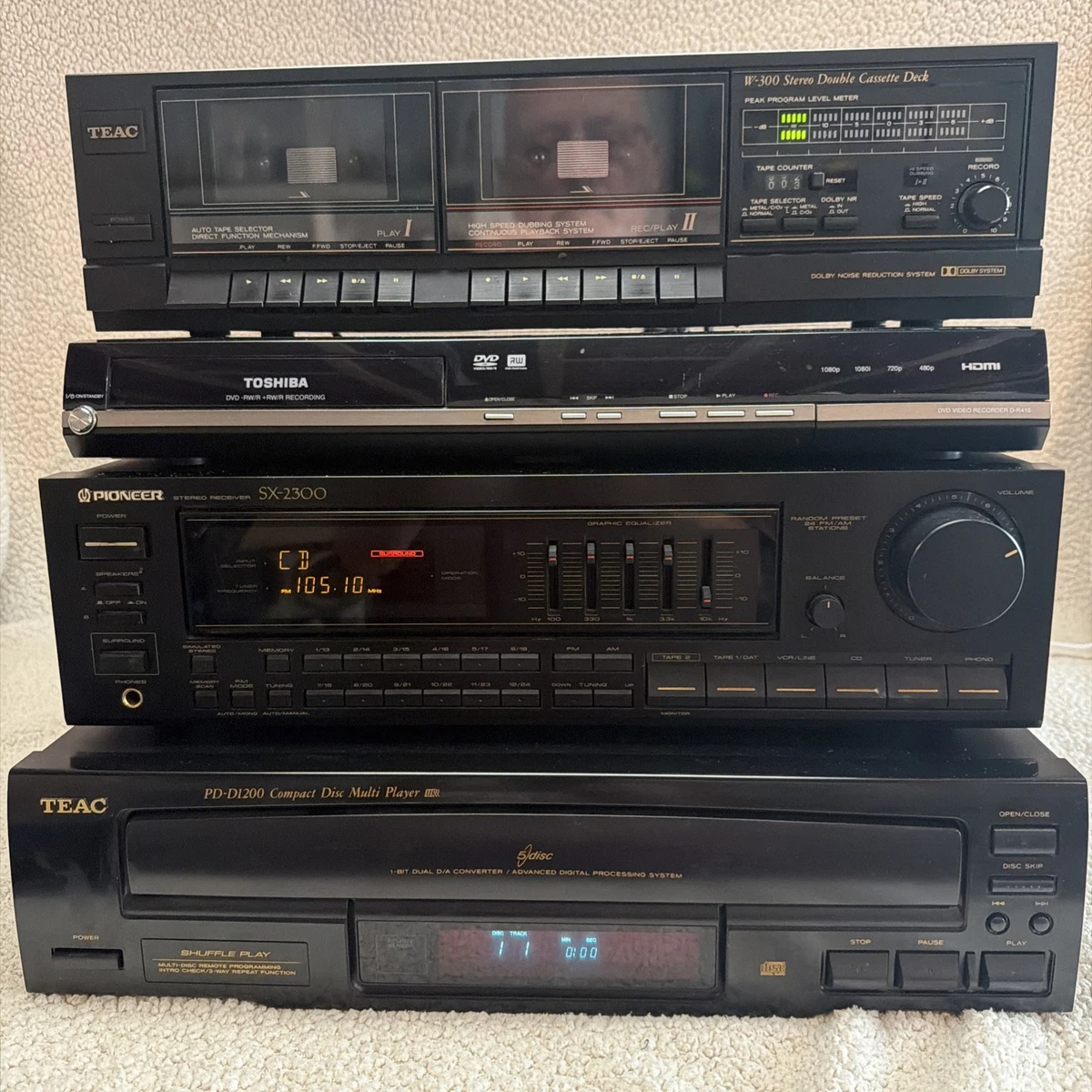 Pioneer CDプレーヤーセット Pioneer Home Audio CD Players & Recorders 5-9 CD Changer Capacity